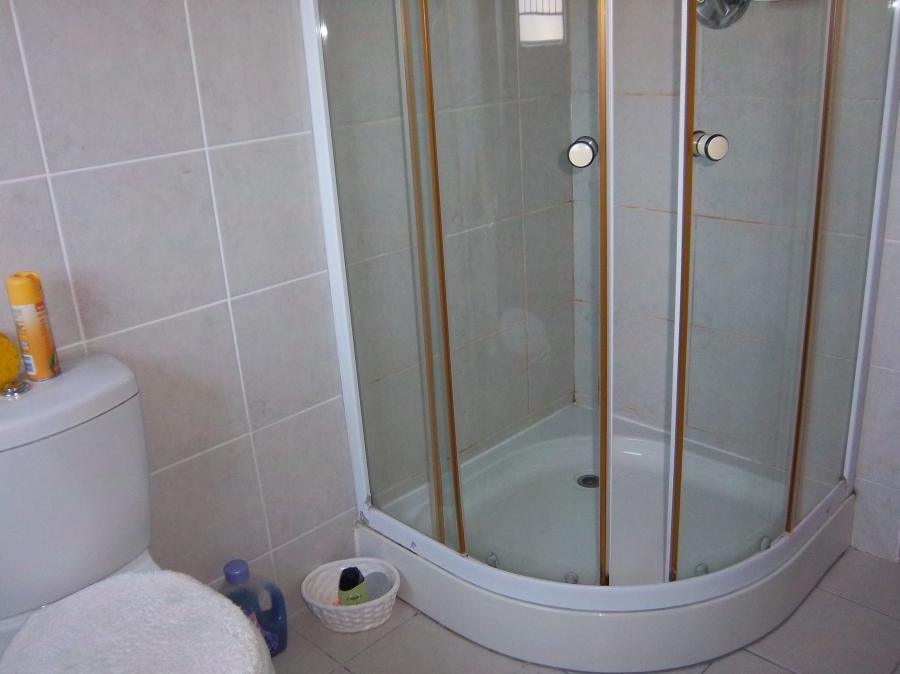 To Let 2 Bedroom Property for Rent in Heritage Park Western Cape